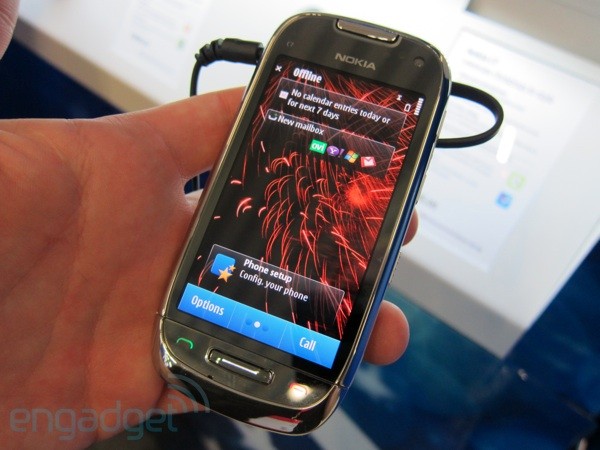 Nokia C7